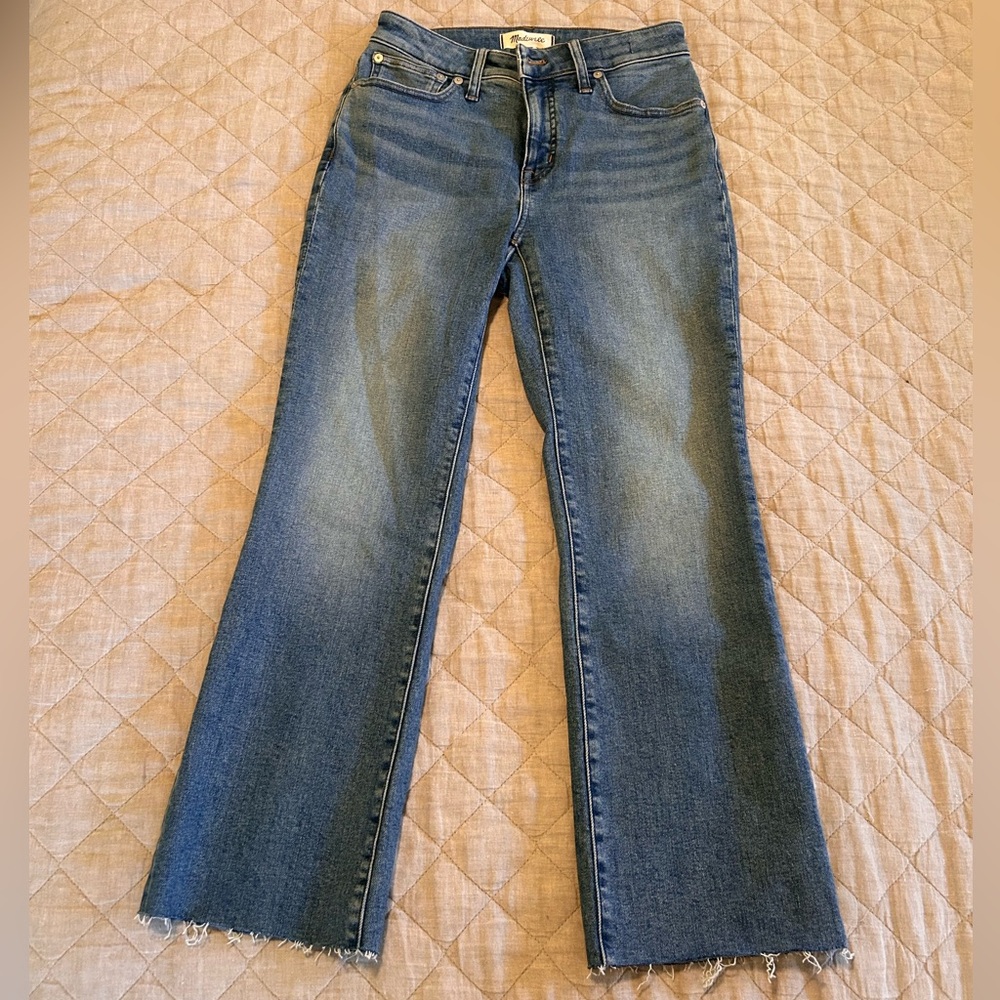 Madewell Curvy Kick Out Crop Jean